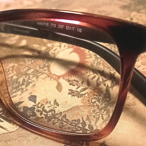 arnette you glad I didn't say banana? - Picture 3 of 7